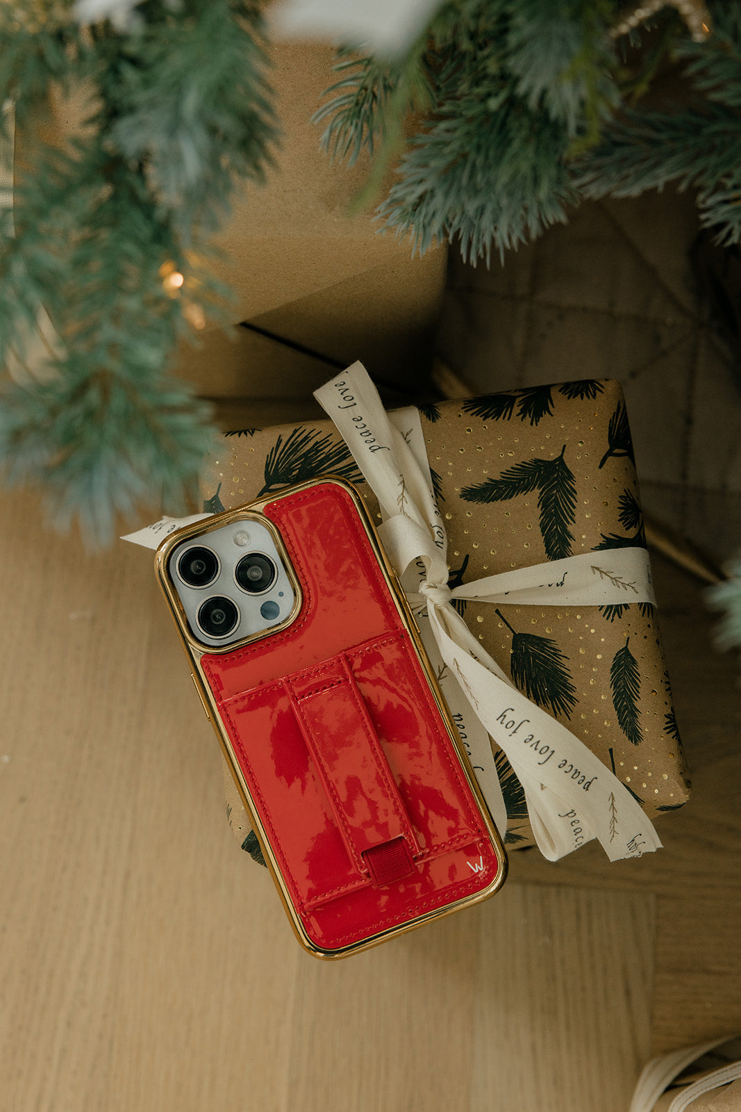 Red Radiance in Gold