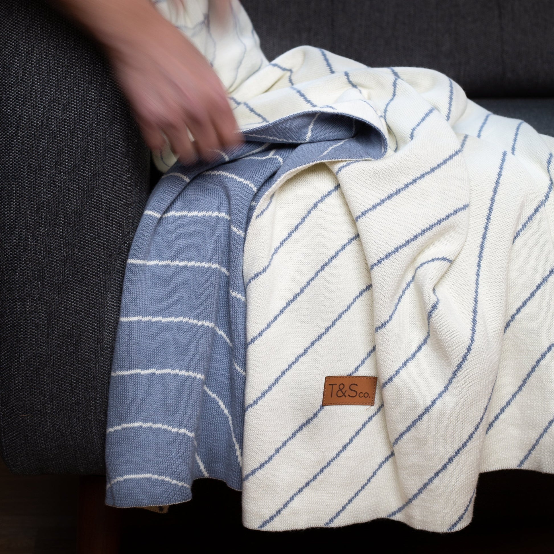 100% Cotton Knitted Throw - Lake and Cream