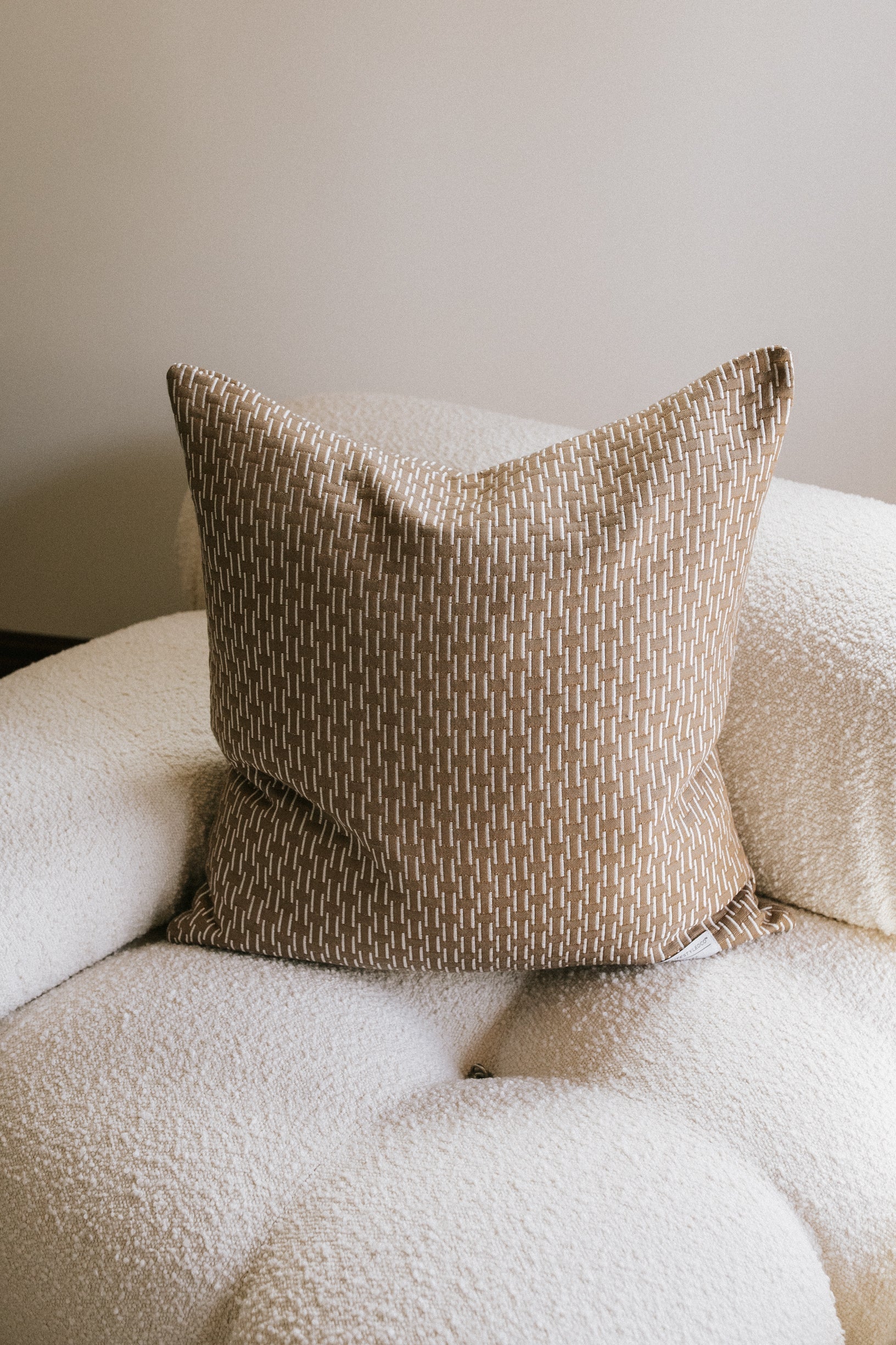 Tully Pillow